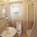 纳扎尔酒店 3*