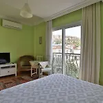 纳扎尔酒店 3*