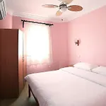 纳扎尔酒店